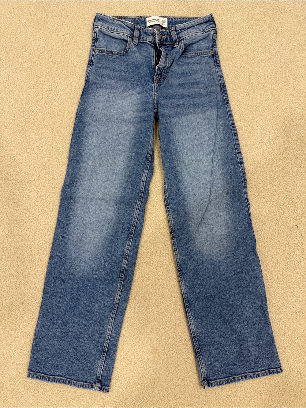 Abercrombie kids high rise wide leg Jean in Light Wash